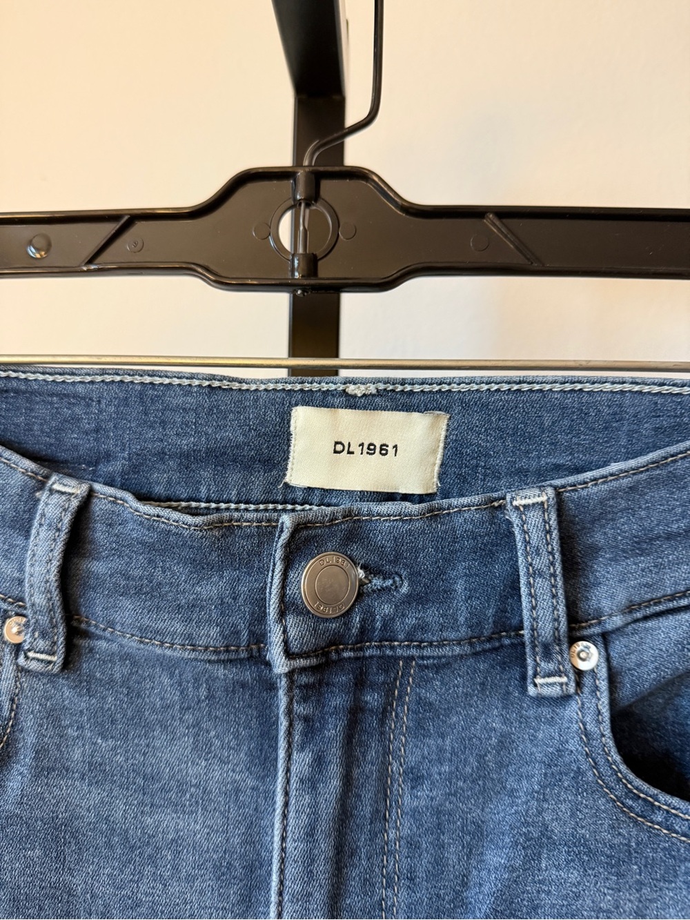 DL1961 Rachel Flare Ultra High Rise Instasculpt™ 34" Jeans Size 27 - Picture 7 of 8